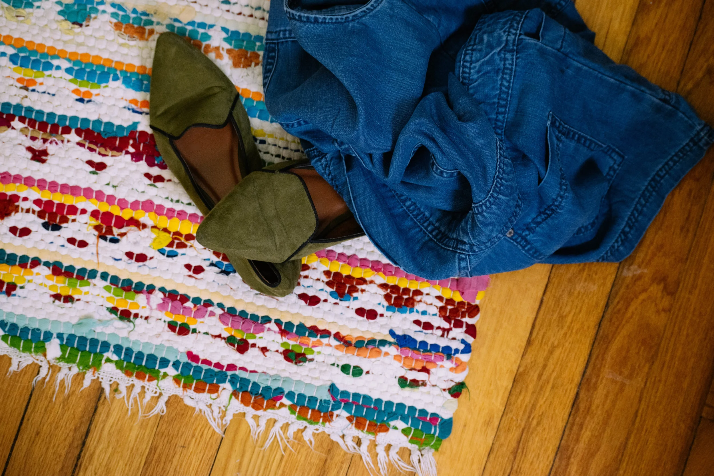 HAPPY IN THE SIMPLE THINGS (via - JacinthaPayne.com)