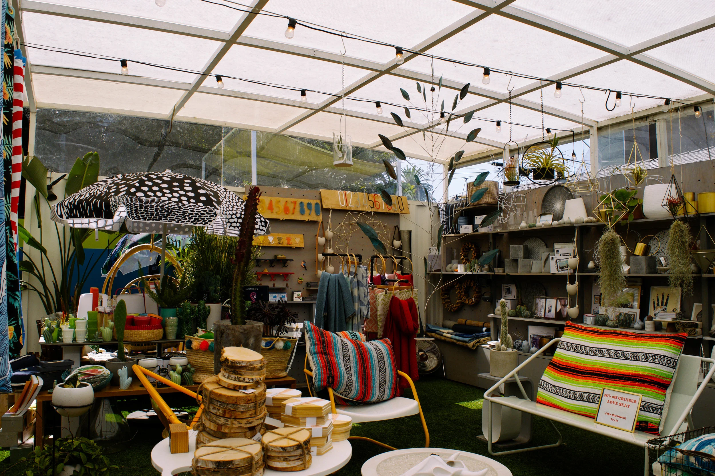 ADVENTURES IN ABBOTT KINNEY - CA (Via: JacinthaPayne.com)