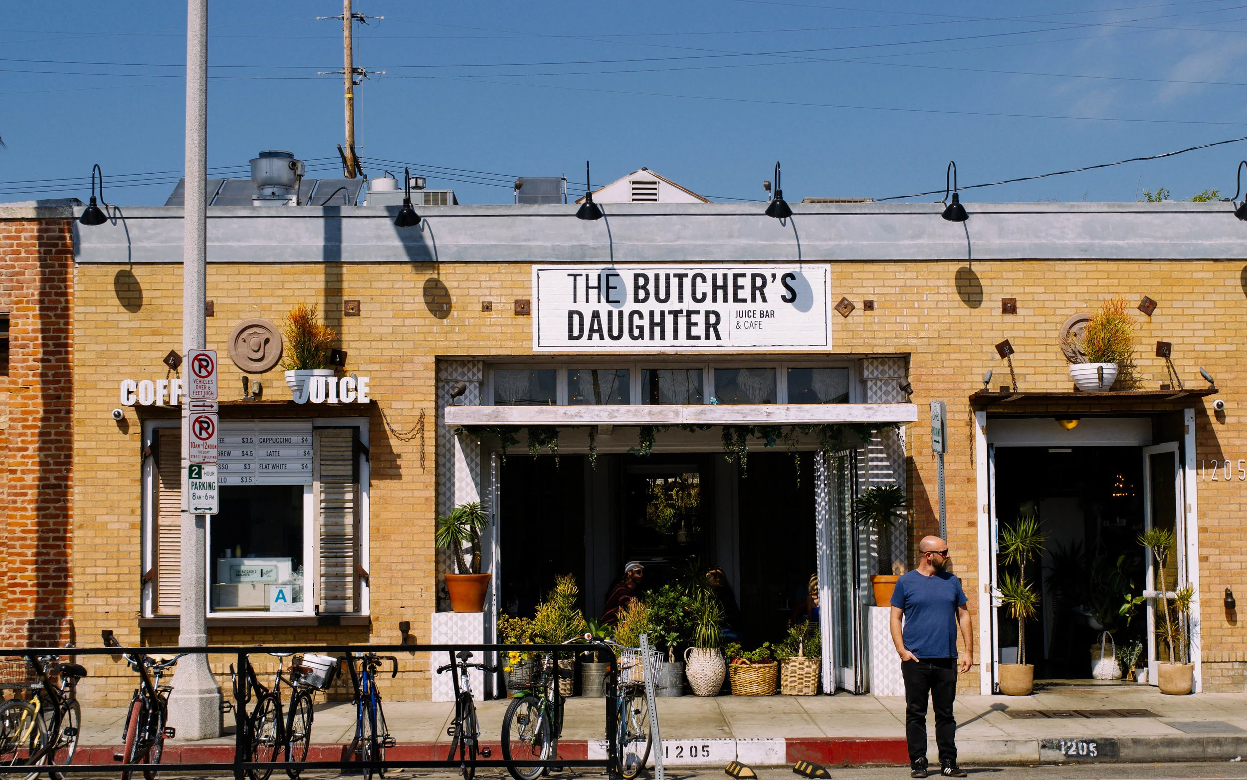 ADVENTURES IN ABBOTT KINNEY - CA (Via: JacinthaPayne.com)