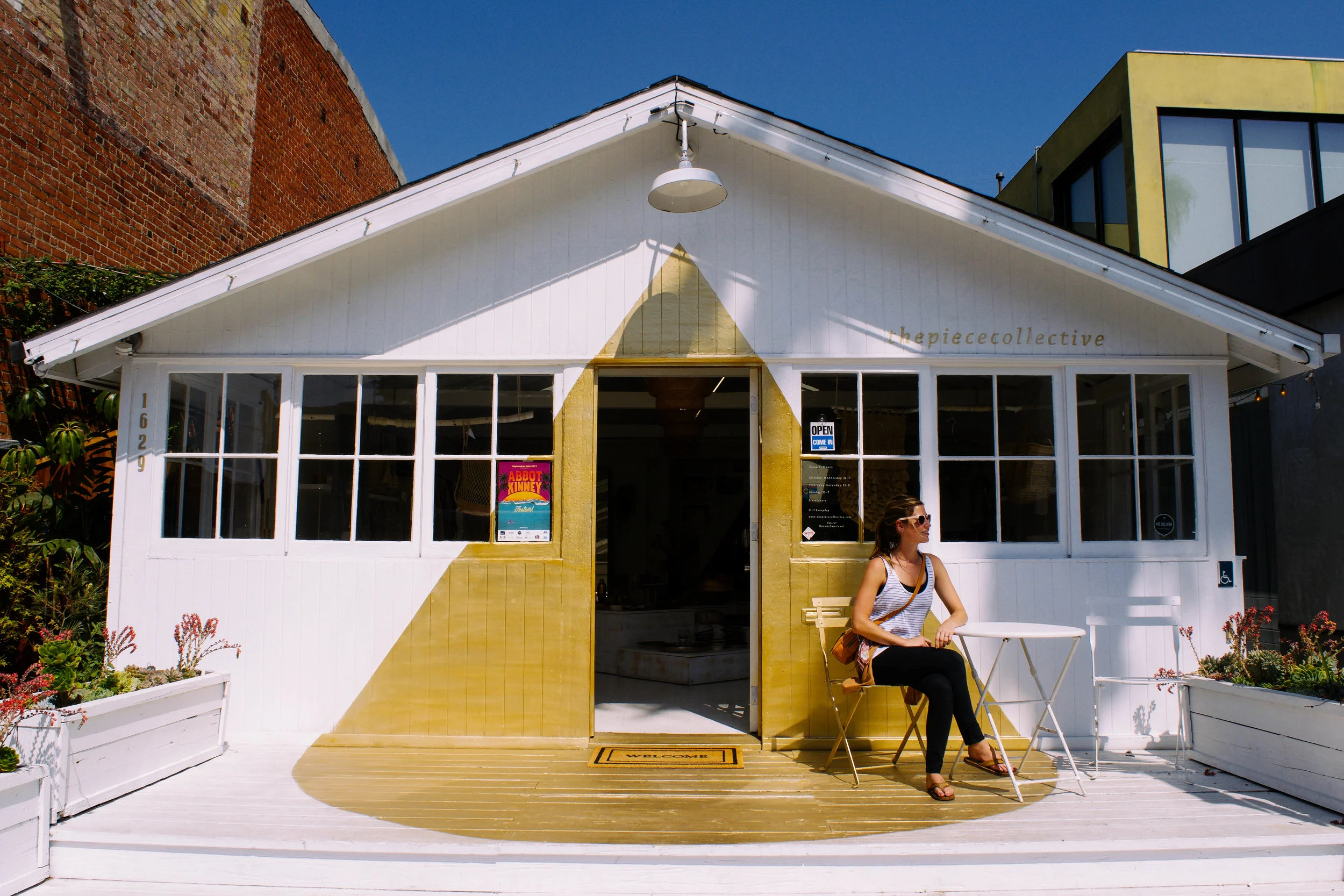 ADVENTURES IN ABBOTT KINNEY - CA