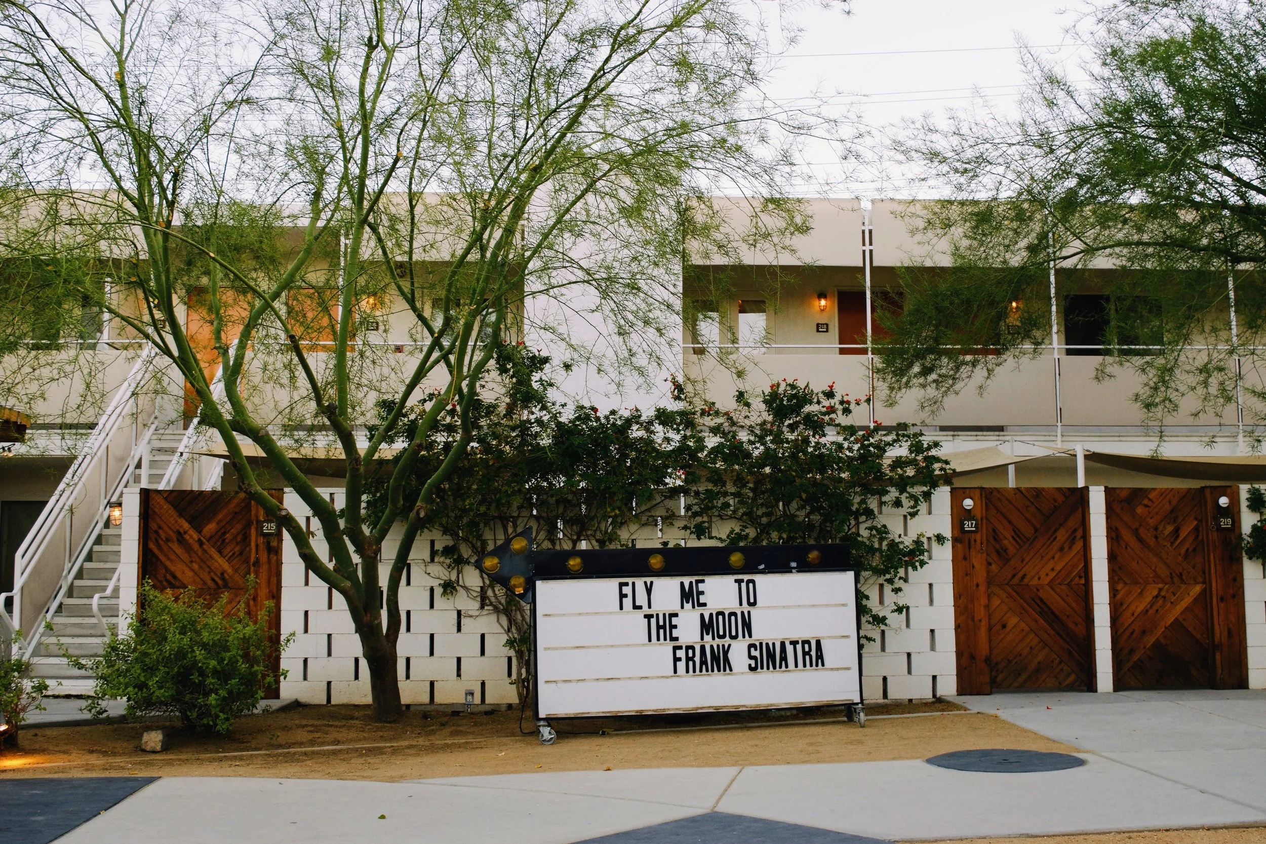 A CHARMING VISIT TO PALM SPRINGS - CA (VIA: JacinthaPayne.com)