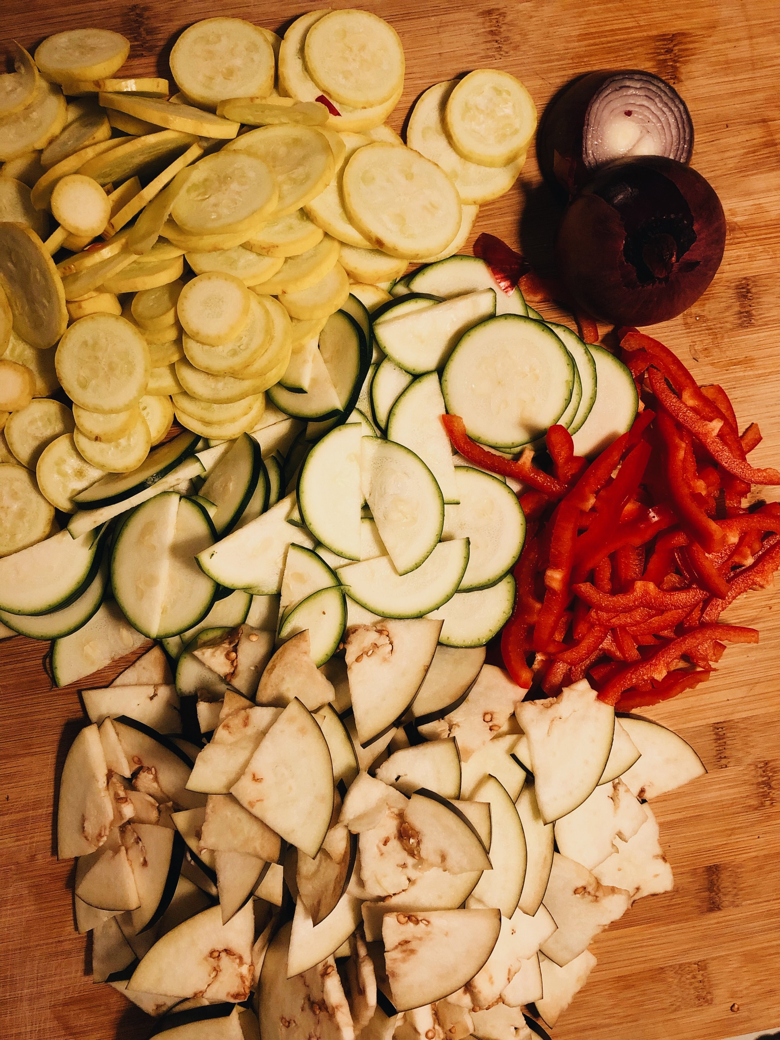 A FRENCH FRIENDSGIVING - VIA: JacinthaPayne.com