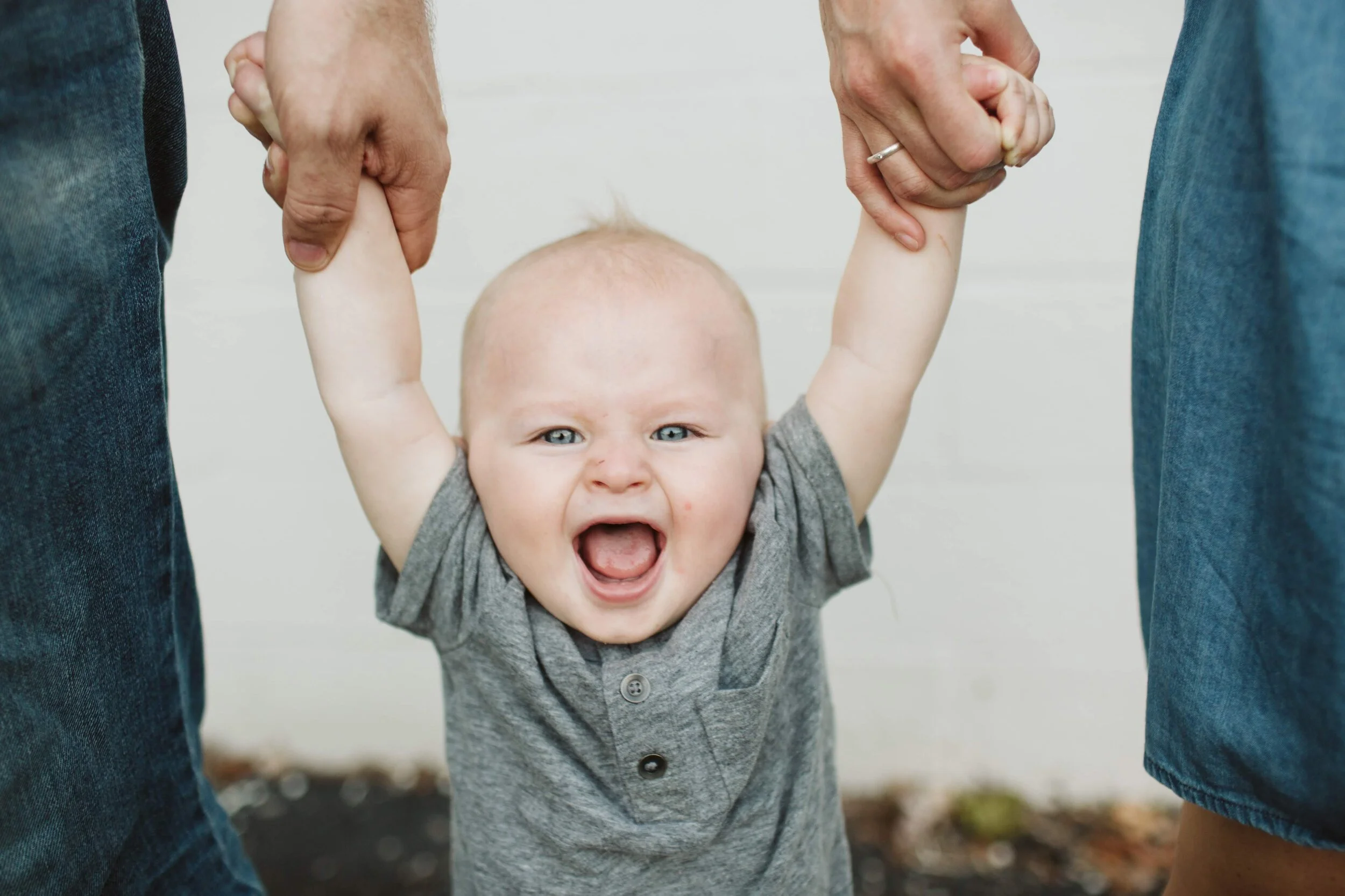 A FAMILY PHOTOSHOOT: ALI MARSH - 2019 (Via JacinthaPayne.com)