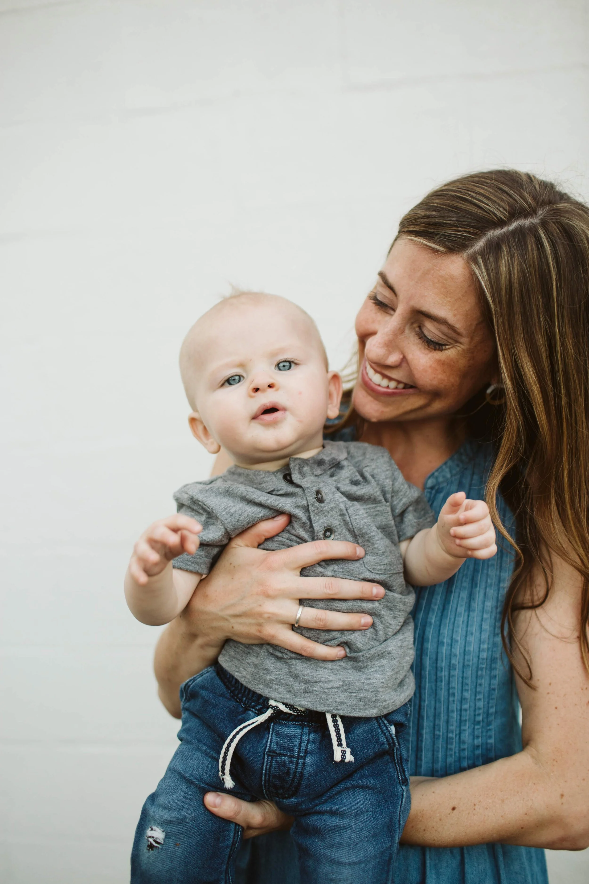 A FAMILY PHOTOSHOOT: ALI MARSH - 2019 (Via JacinthaPayne.com)
