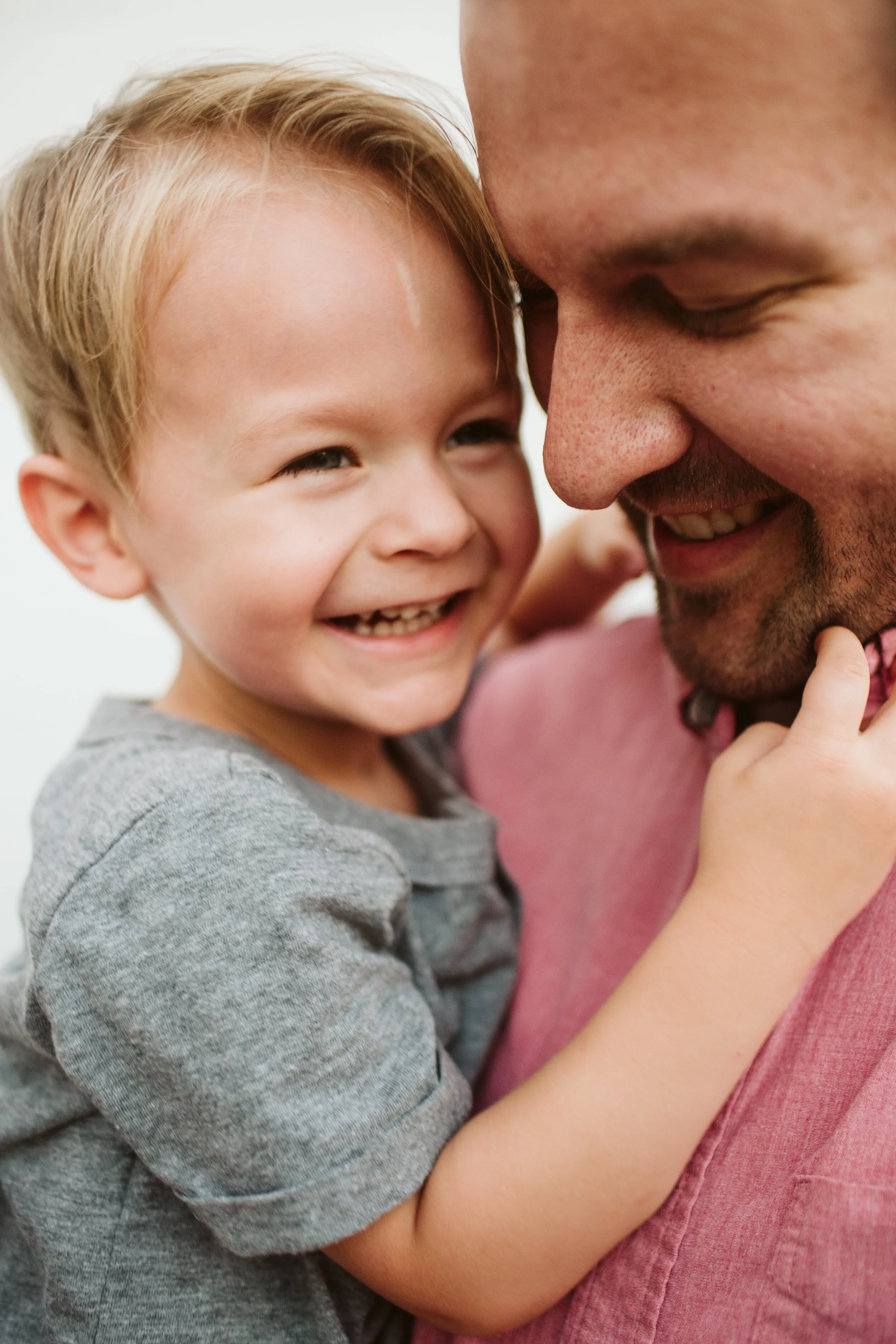 A FAMILY PHOTOSHOOT: ALI MARSH - 2019 (Via JacinthaPayne.com)