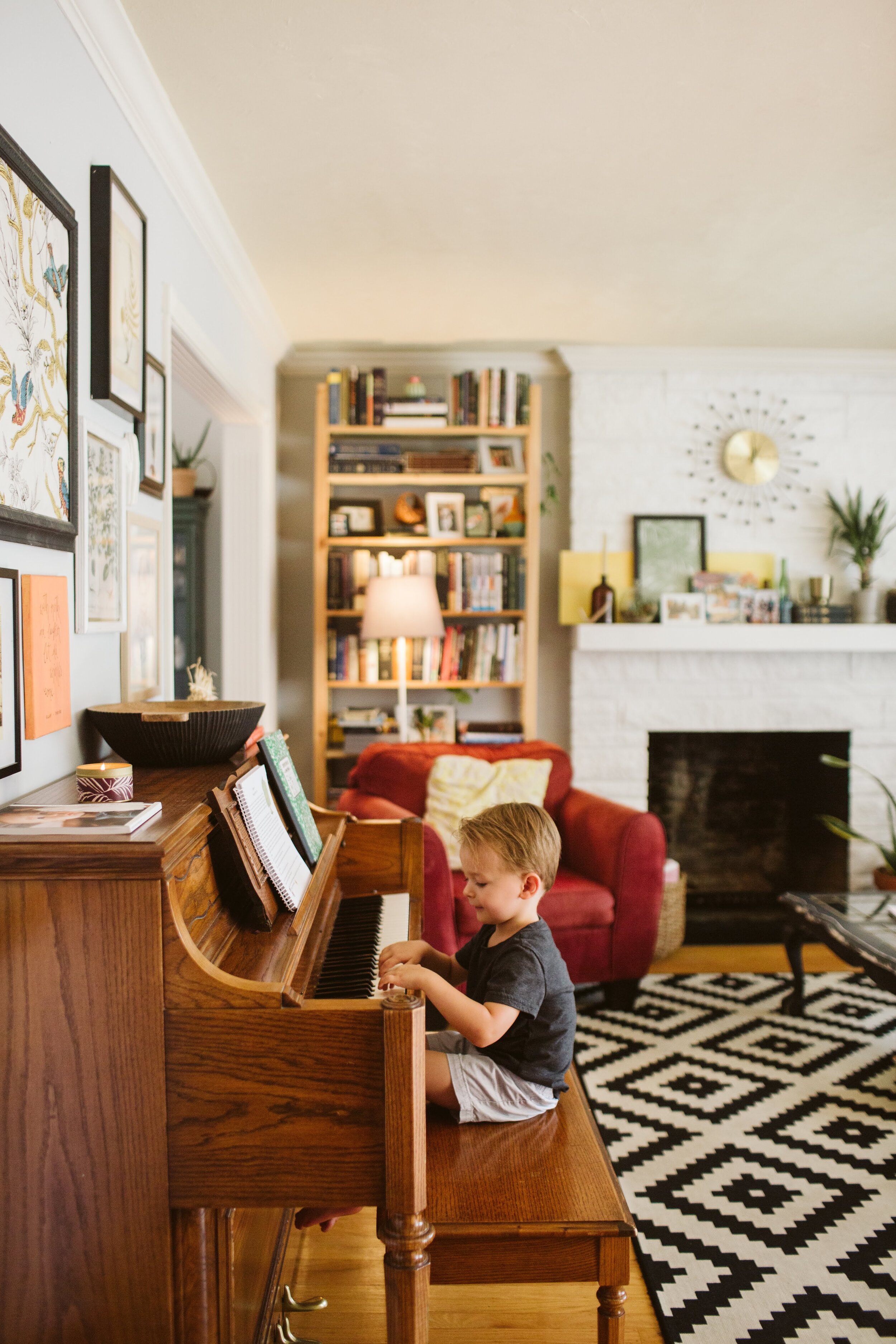 A LIVING ROOM REFRESH (VIA: JacinthaPayne.com)