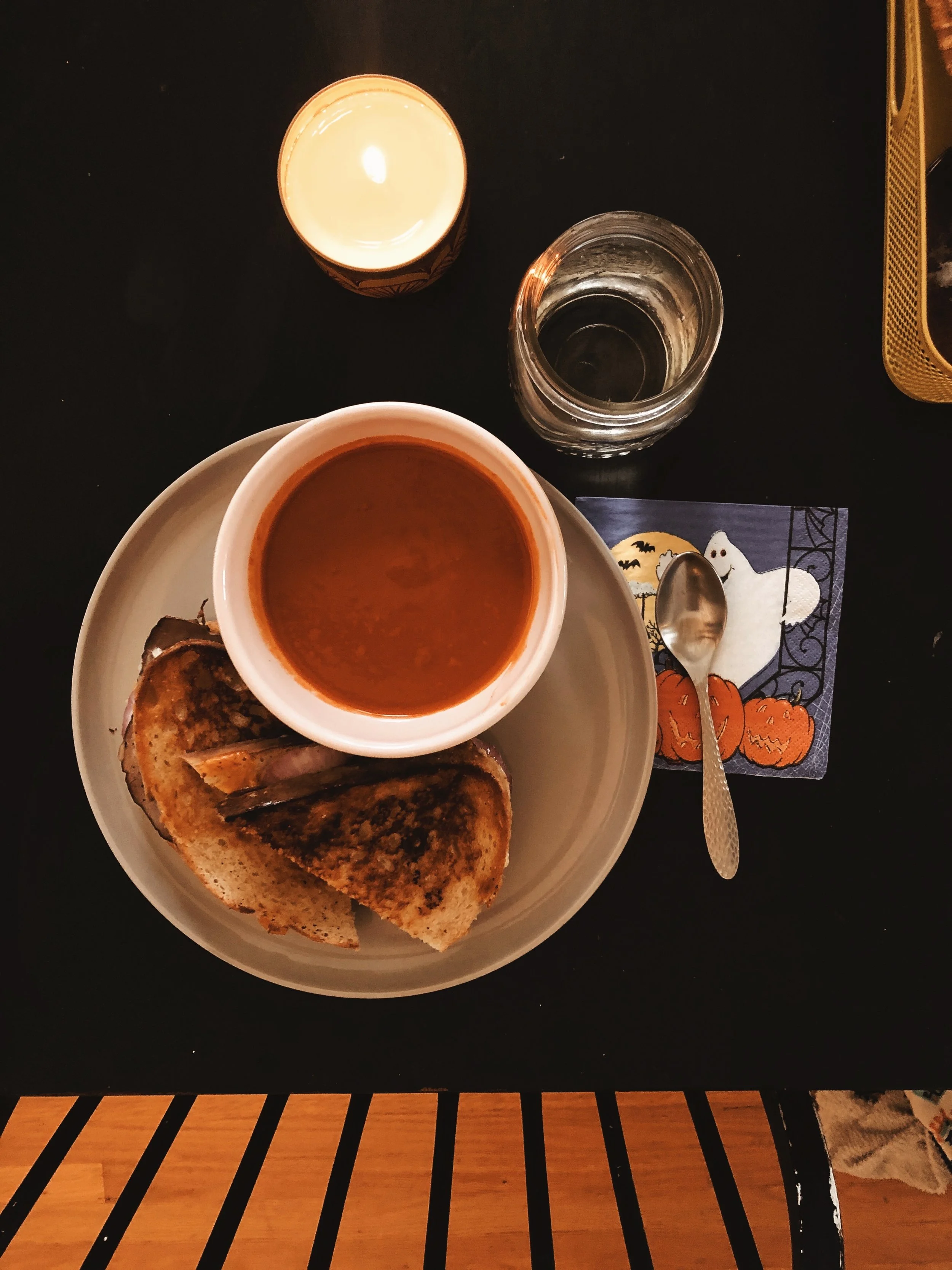 SPOOKY TOMATO SOUP &amp; GRILLED CHEESE