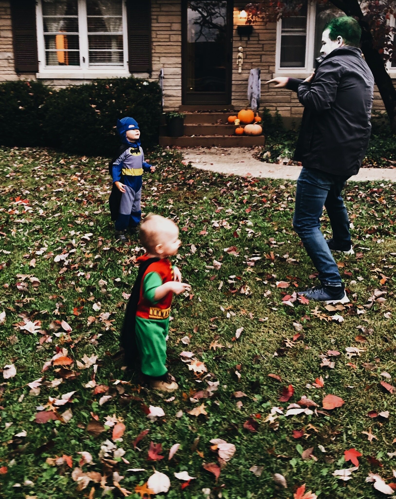 HOLY HALLOWEEN, BATMAN! - 2019 (Via JacinthaPayne.com)