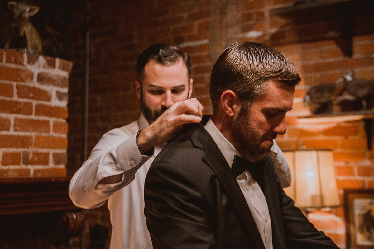 carondelet-house-kelley-raye-los-angeles-wedding-photographer-27.jpg