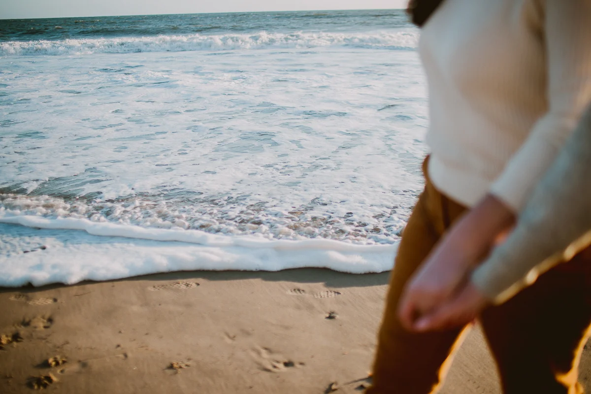 malibu-carbon-beach-engagement-session-kelley-raye-los-angeles-lifestyle-photographer-28.jpg