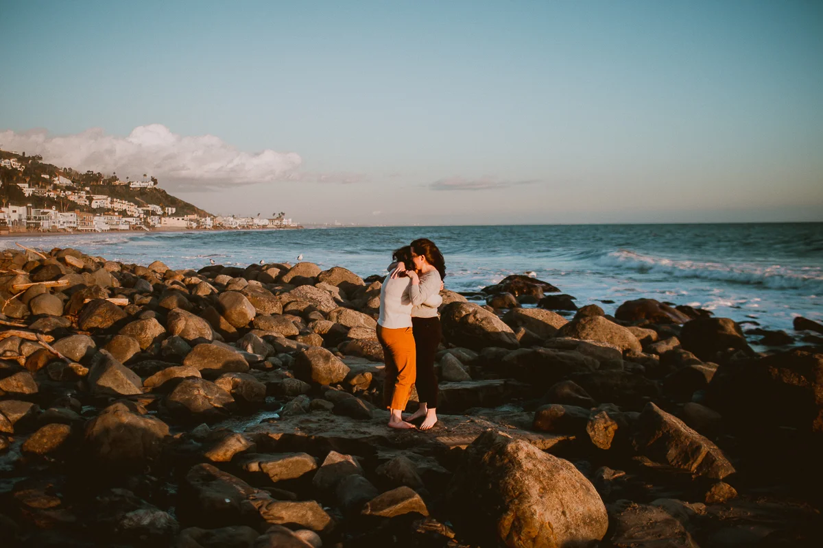 malibu-carbon-beach-engagement-session-kelley-raye-los-angeles-lifestyle-photographer-66.jpg