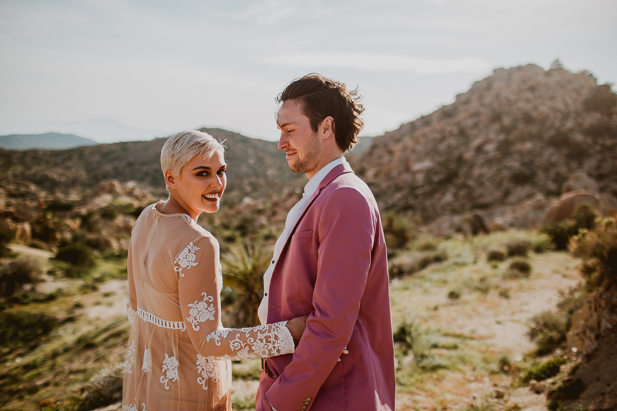 joshua-tree-national-park-engagement-kelley-raye-los-angeles-wedding-photographer-2.jpg