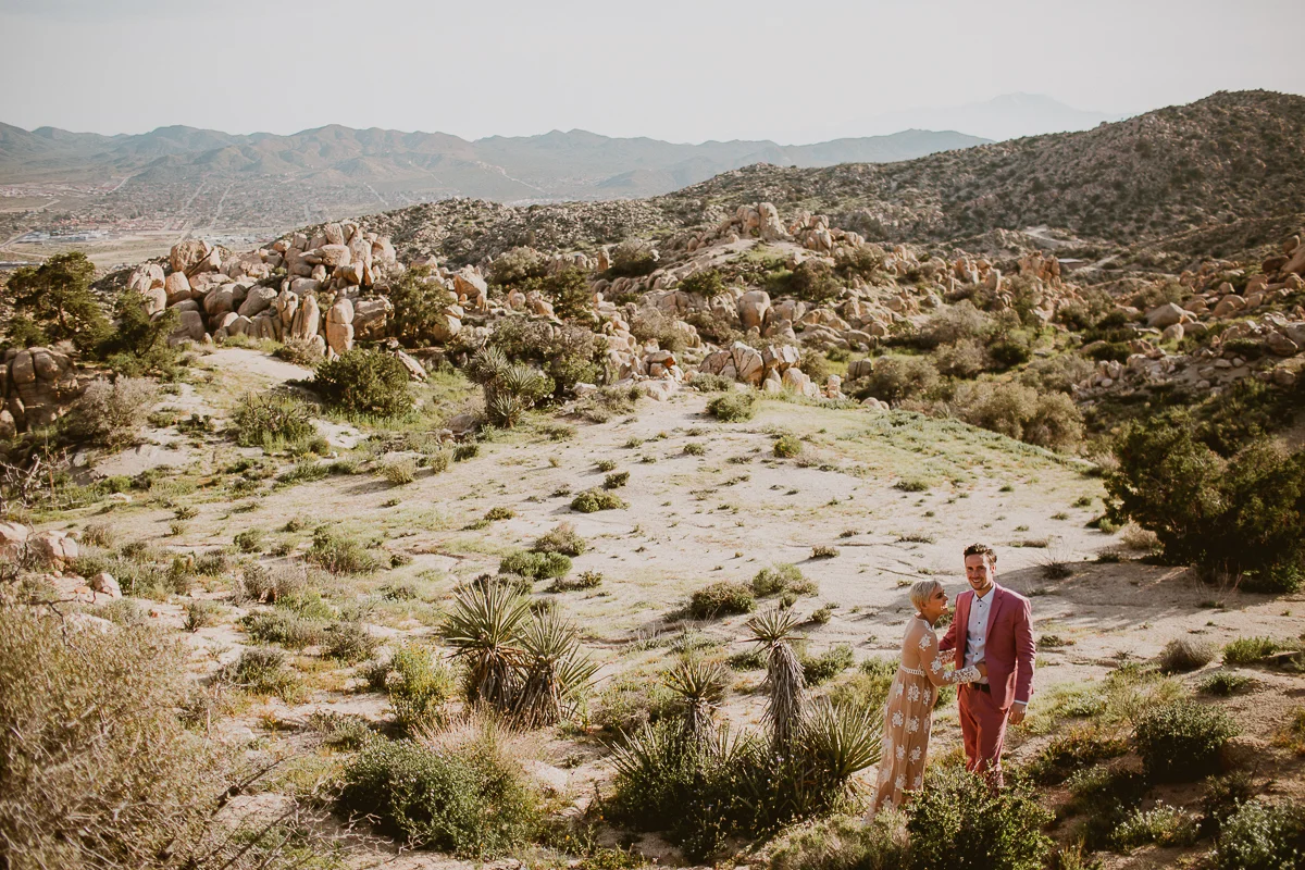 joshua-tree-national-park-engagement-kelley-raye-los-angeles-wedding-photographer-12.jpg