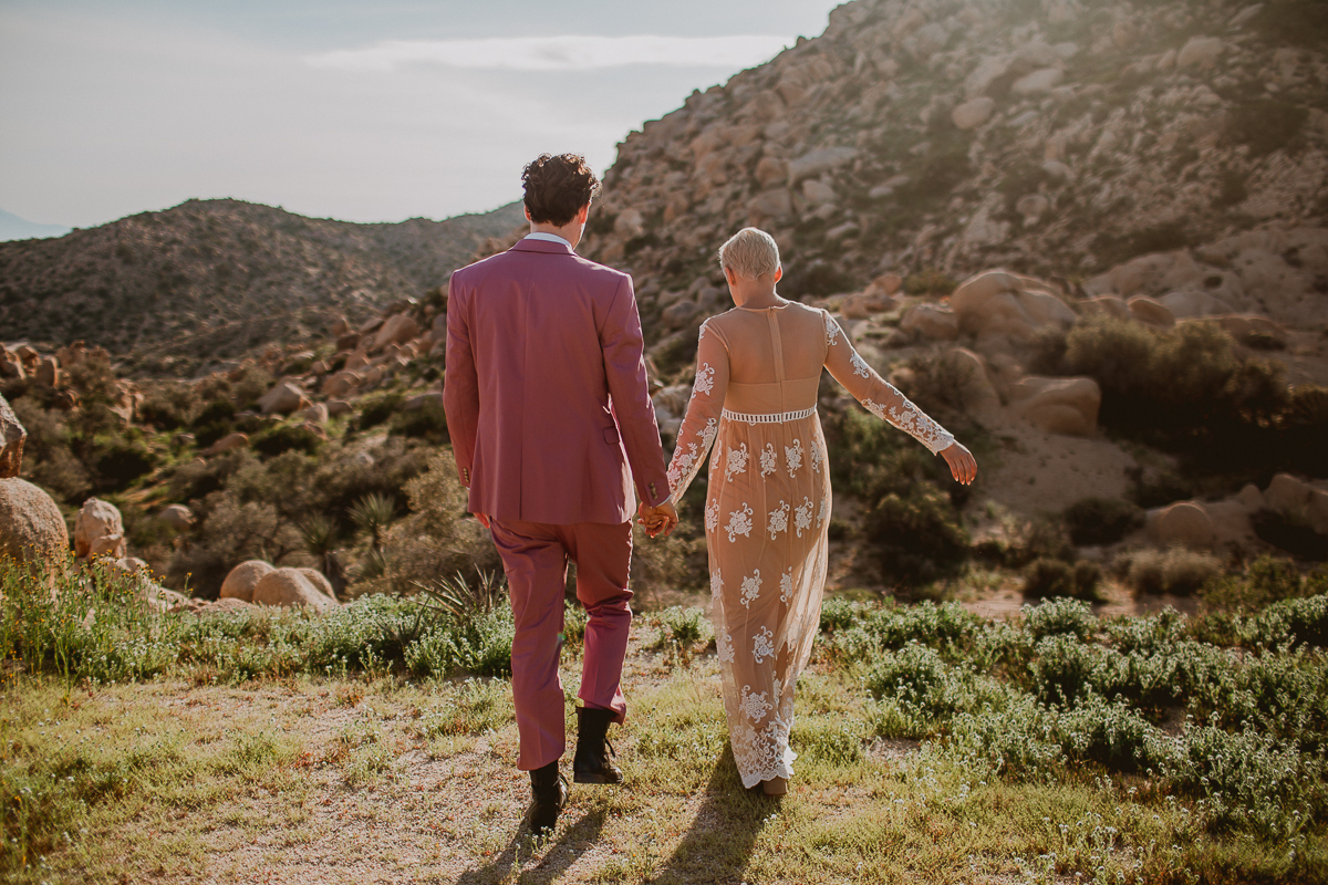 joshua-tree-national-park-engagement-kelley-raye-los-angeles-wedding-photographer-21.jpg