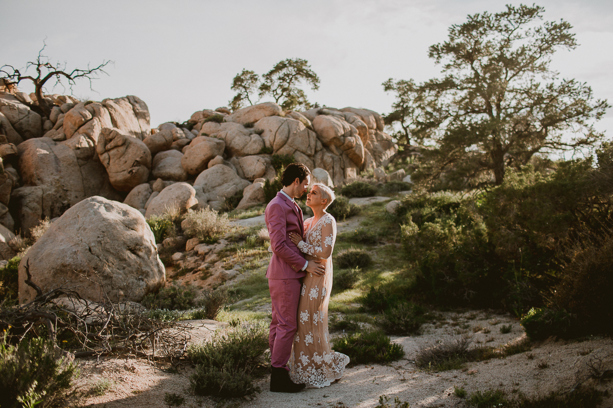 joshua-tree-national-park-engagement-kelley-raye-los-angeles-wedding-photographer-52.jpg