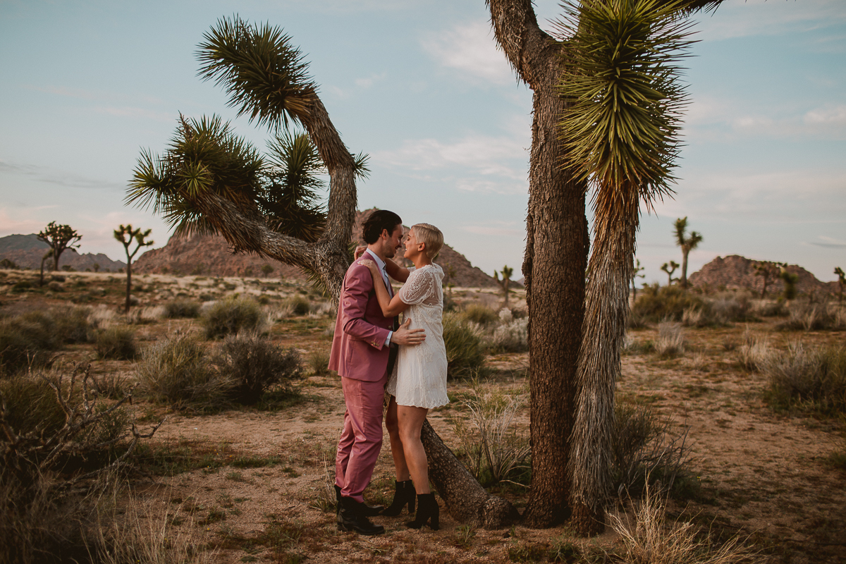 joshua-tree-national-park-engagement-kelley-raye-los-angeles-wedding-photographer-127.jpg
