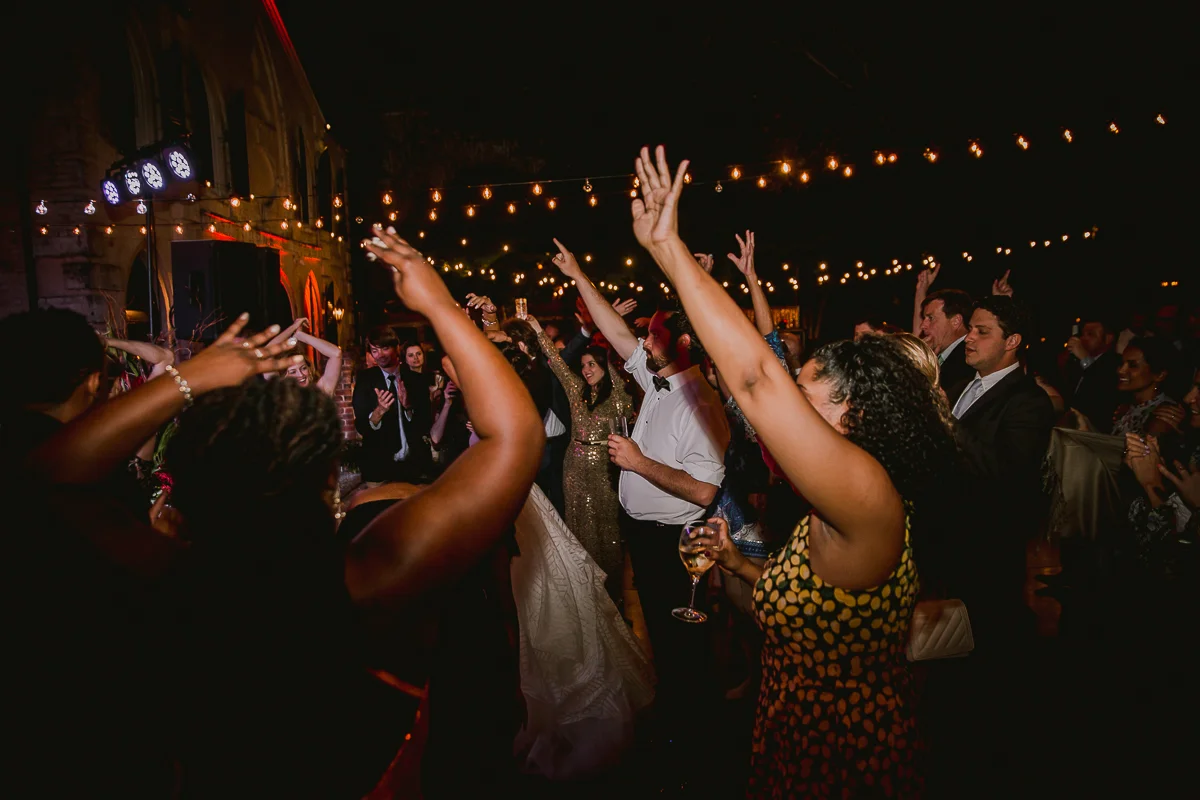 william-aiken-house-charleston-kelley-raye-los-angeles-wedding-photographer-119.jpg