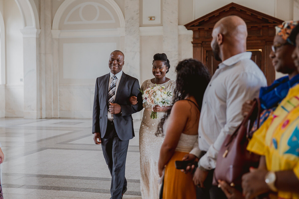 ahoua-owen-kelley-raye-los-angeles-wedding-photographer-historic-dekalb-courthouse-intimate-wedding-25.jpg