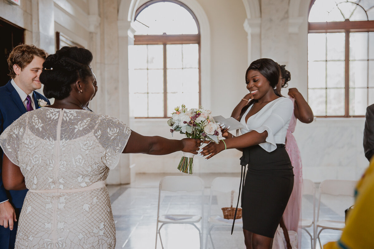 ahoua-owen-kelley-raye-los-angeles-wedding-photographer-historic-dekalb-courthouse-intimate-wedding-27.jpg