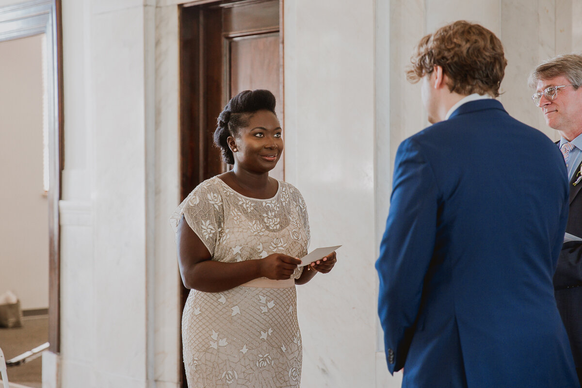 ahoua-owen-kelley-raye-los-angeles-wedding-photographer-historic-dekalb-courthouse-intimate-wedding-34.jpg