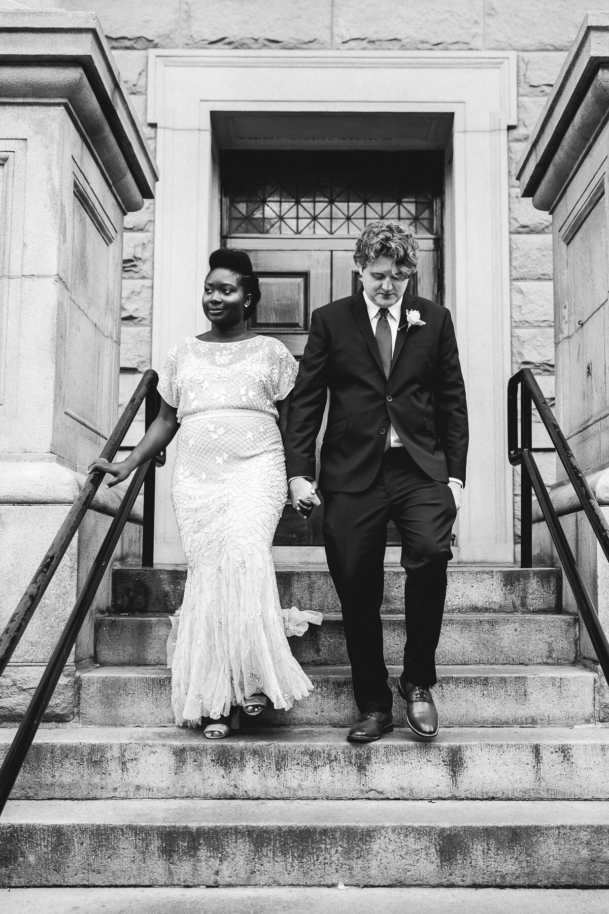 ahoua-owen-kelley-raye-los-angeles-wedding-photographer-historic-dekalb-courthouse-intimate-wedding-64.jpg