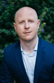 Jeffrey LaDeur, piano