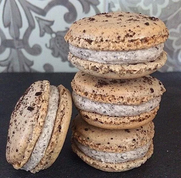 Oreo Macarons