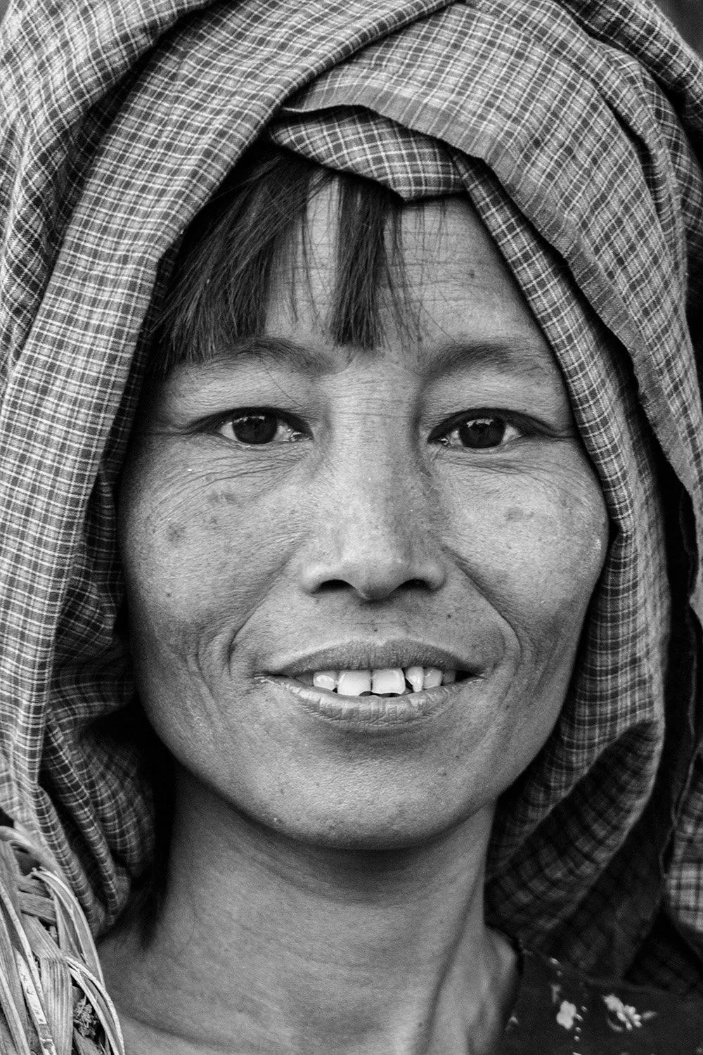 ws 12. 14. Burma PRINT •BW 37.5 x 25 Ver2 Ver1 C _S5A3164.jpg