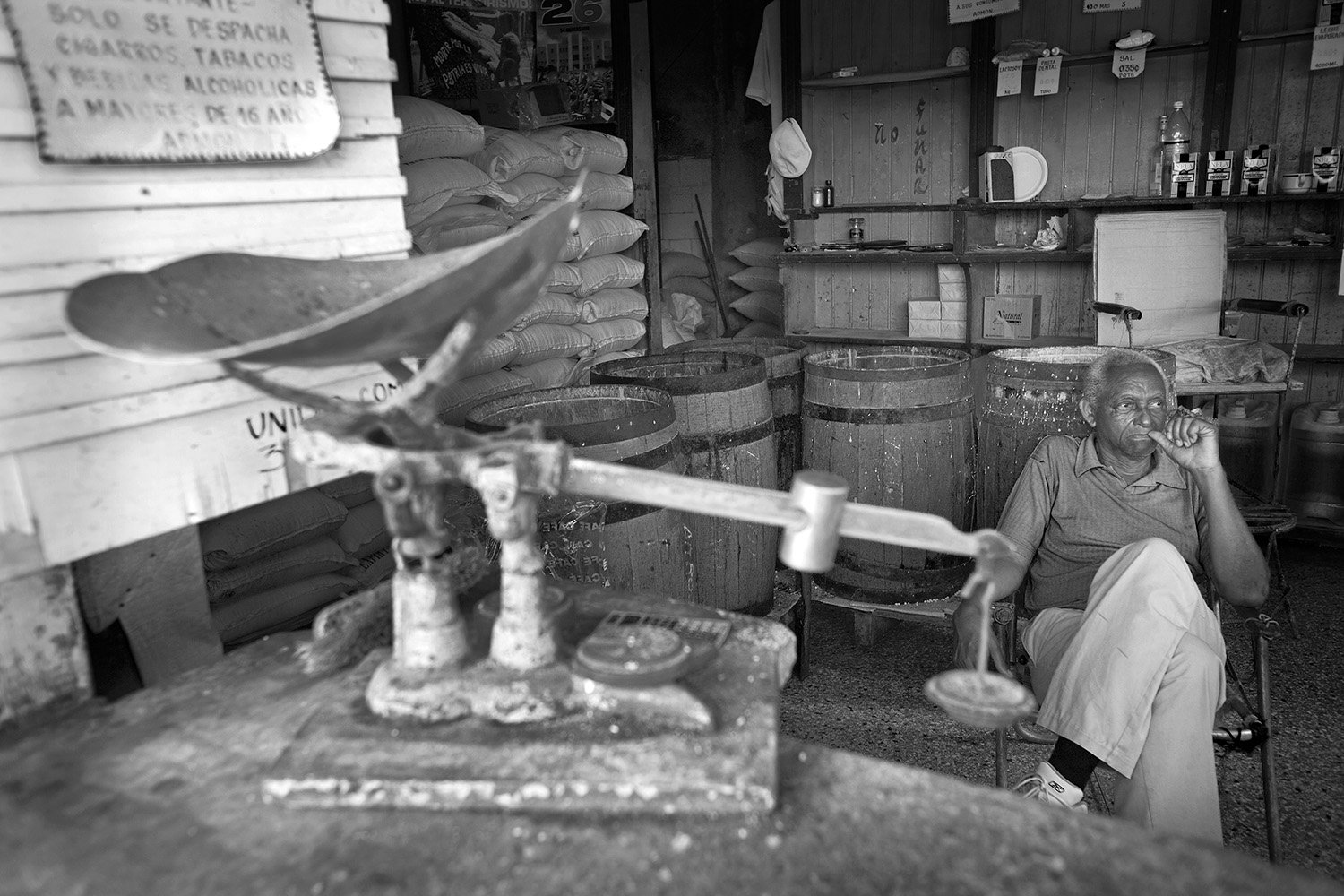 Shop owner
Havana, Cuba 2009
Archival pigment print
Available in limited editions