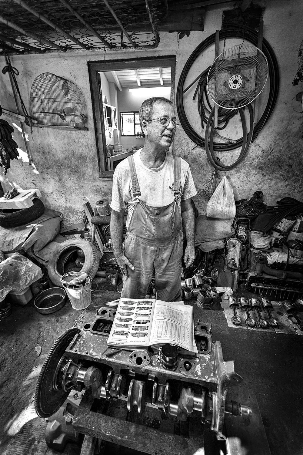 Jorge Auto Mechanic
Cojimar, Cuba 2012
Archival pigment print
Available in limited editions