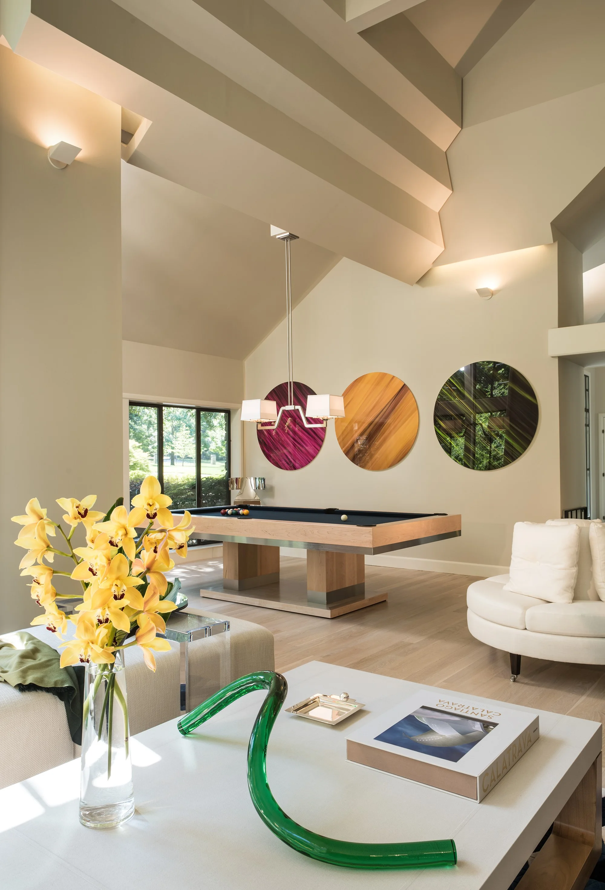 SOLEIL DEMI GRANDE PENDANT . Christopher Murphy Designs | Photo: Nathan Harmon