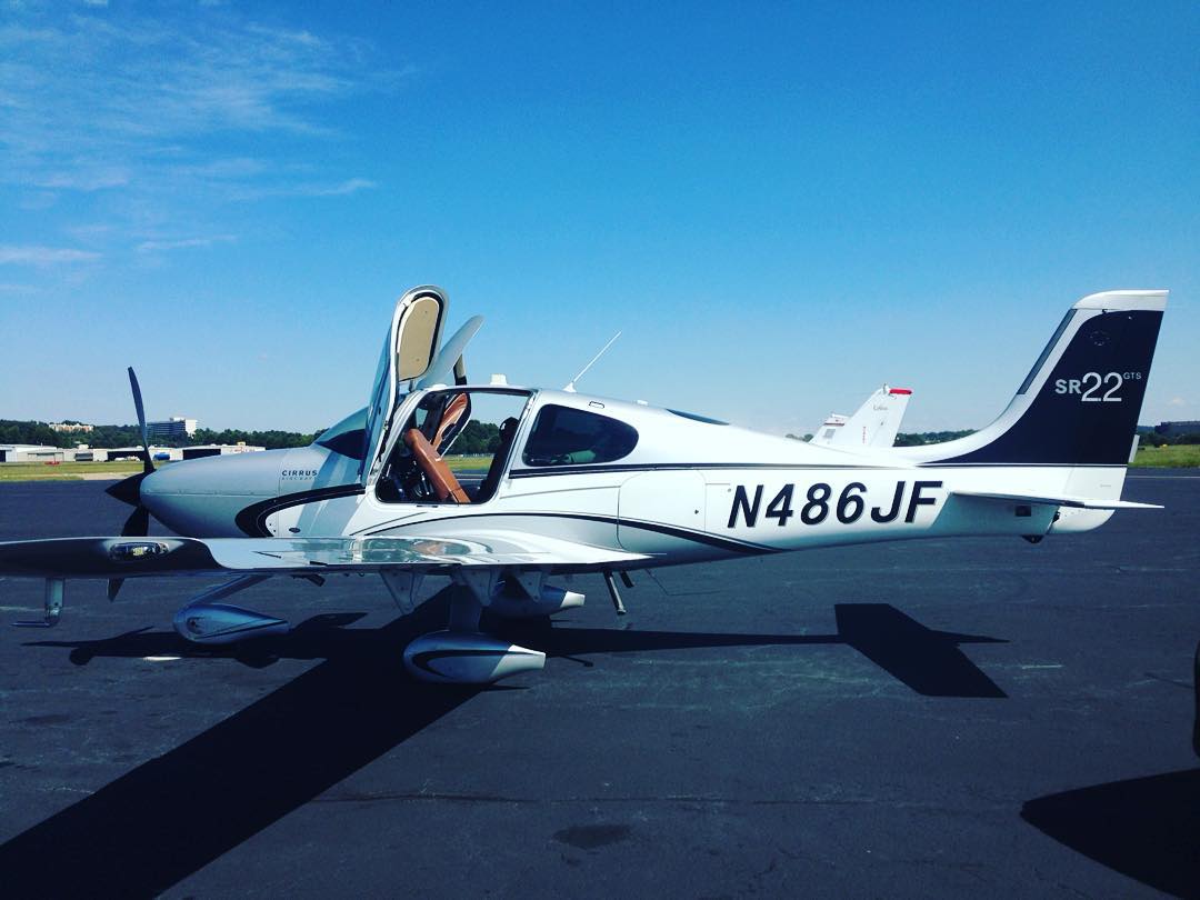 Working on a Saturday, not so bad when this is your private mode of transportation. #omhustle