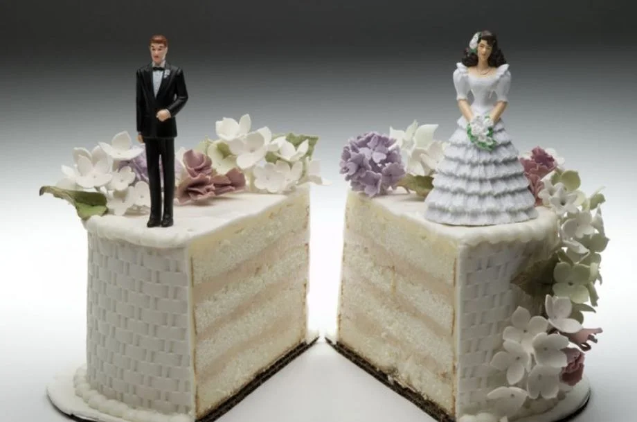 Divorce in Houston: Journalist Makes Copy from Chaos