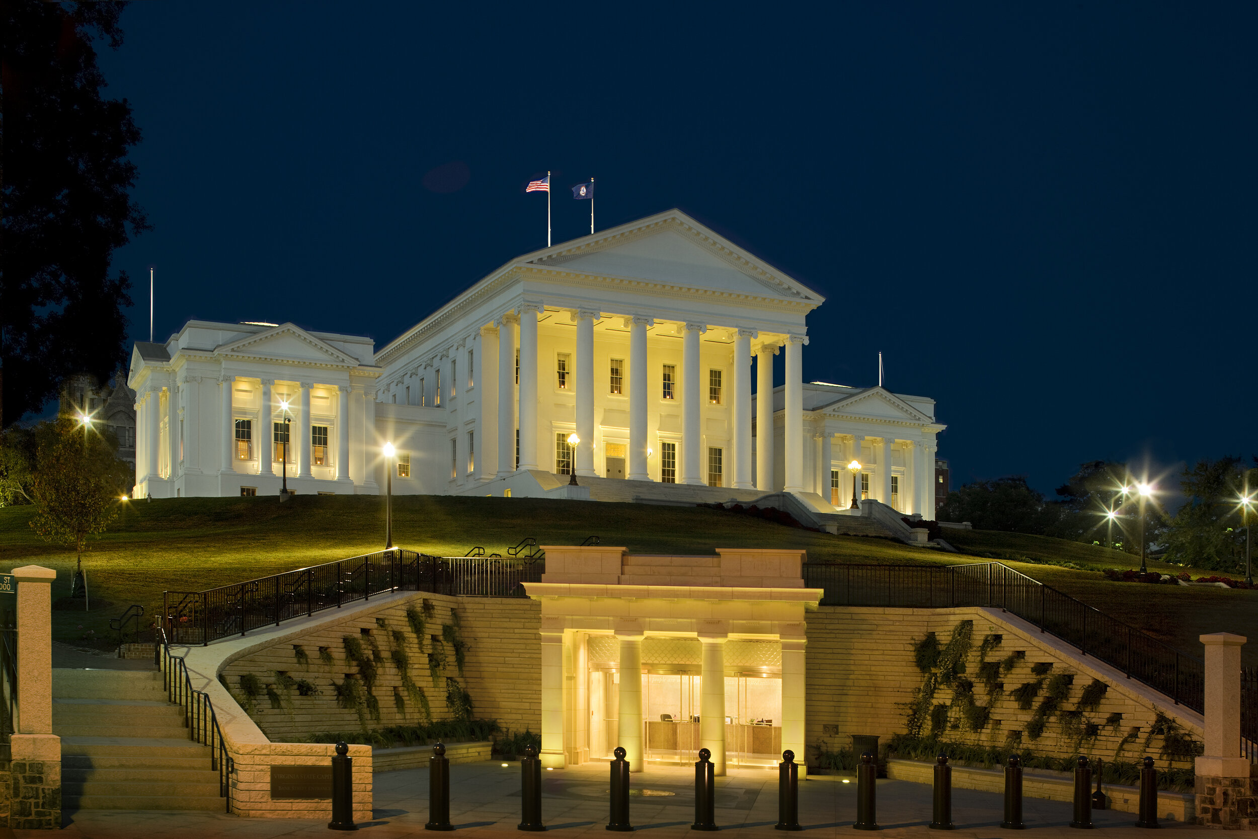 VIRGINIA STATE CAPITOL - Richmond, VA