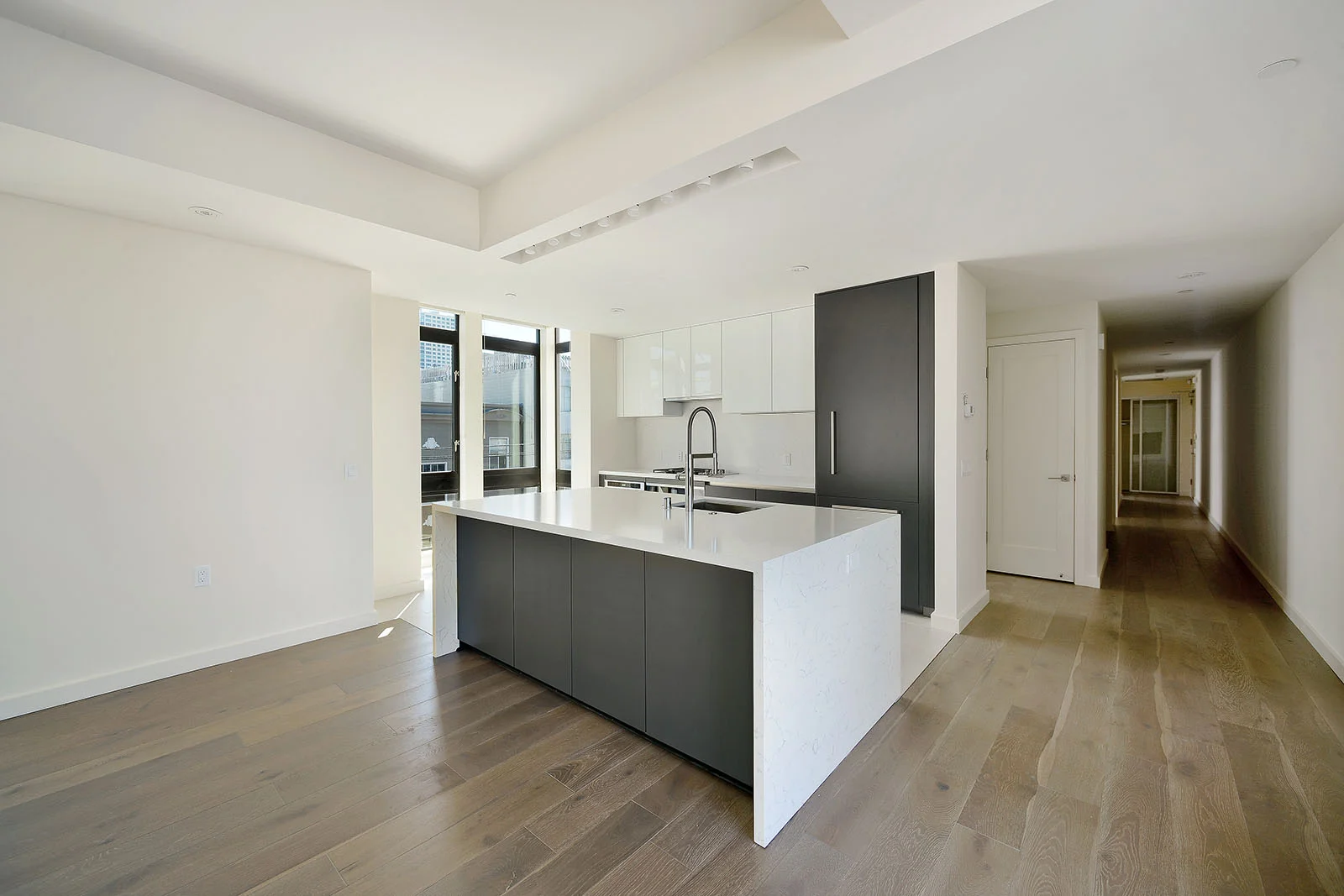 1601-Larkin_012.jpg