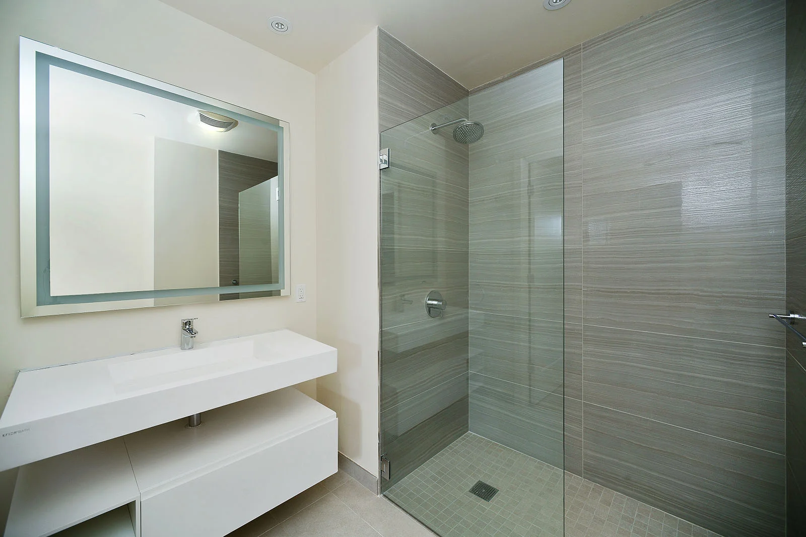 1601-Larkin_020.jpg