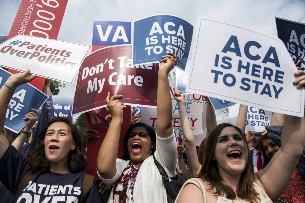 Photo By Joshua Roberts/Reuters