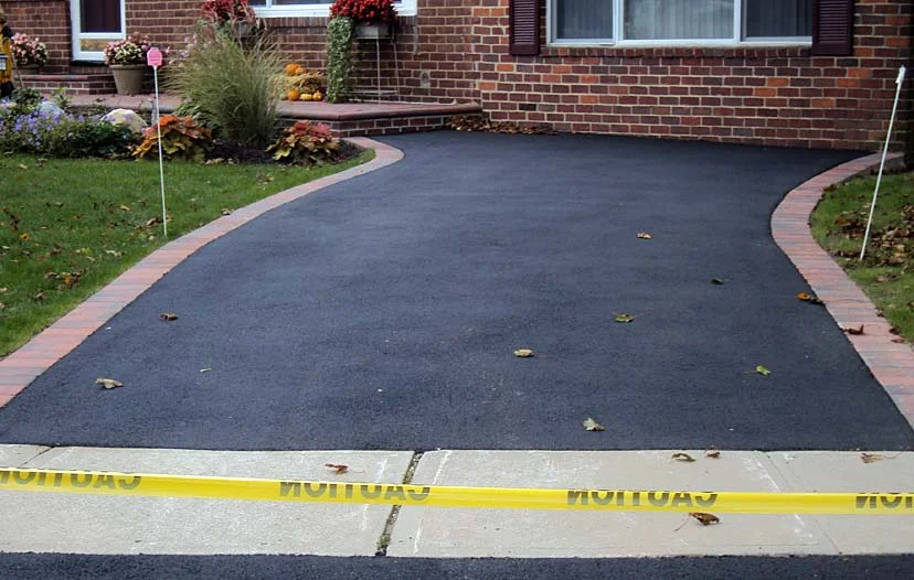pavement-sealing.jpg