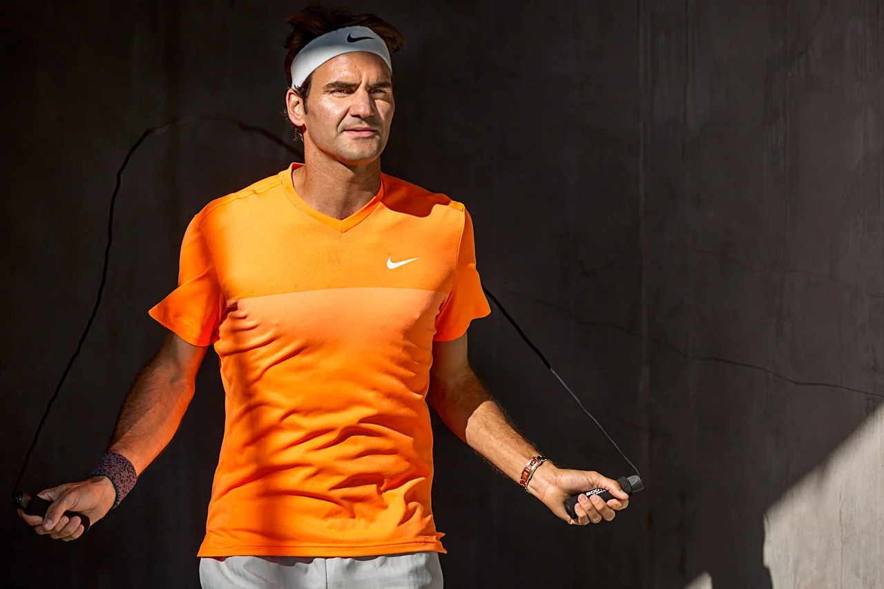 01-VH-MercedesBenzGLE-RogerFederer.jpg