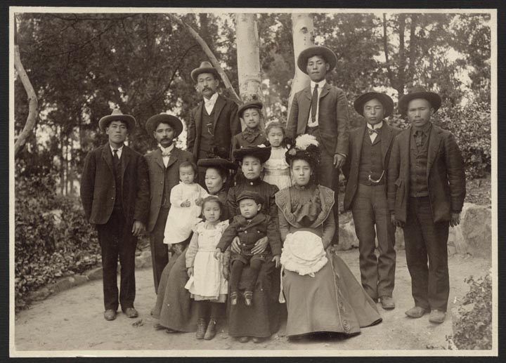  Japanese family in Los Angeles, c. 1915  via  