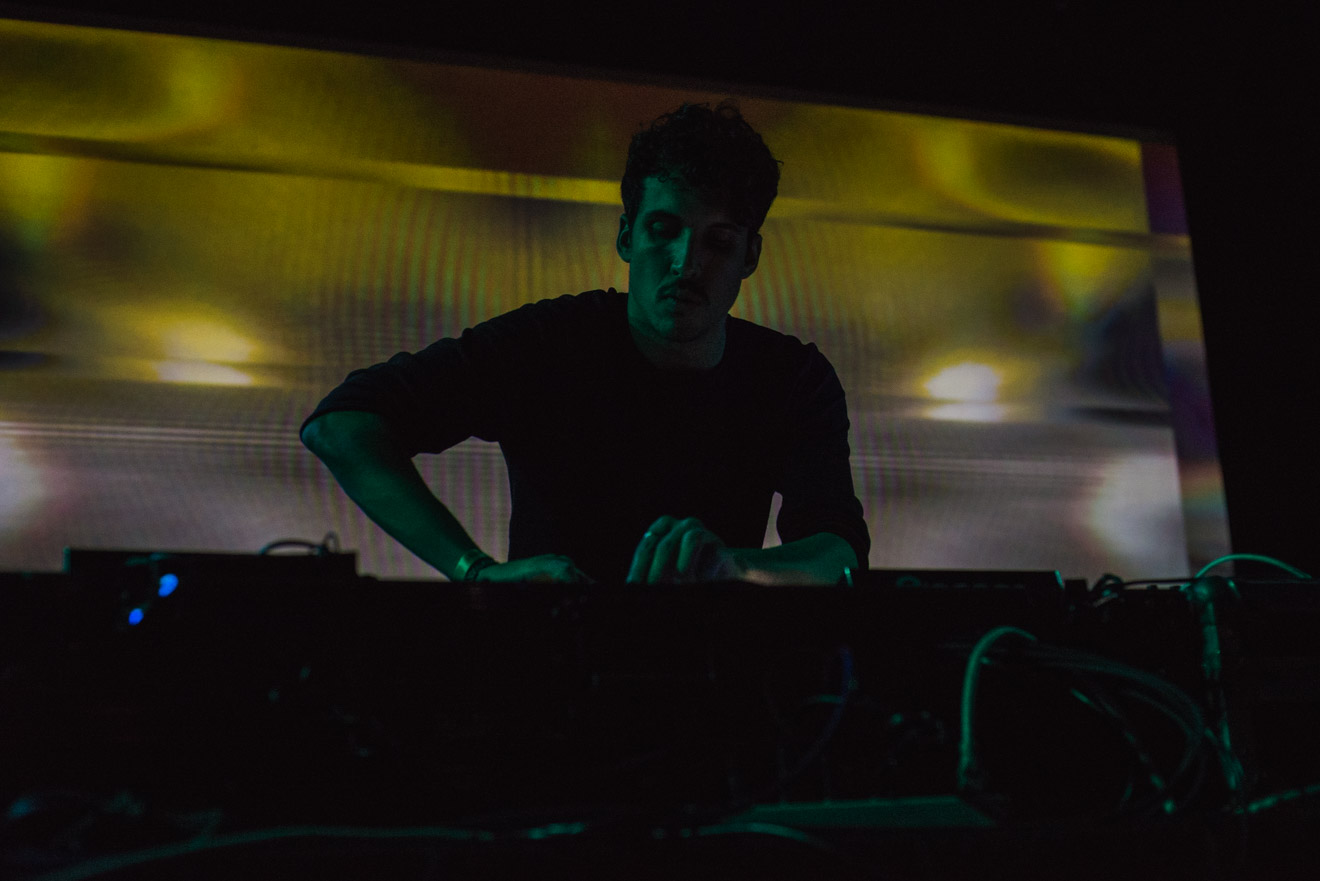 Sat_9-26_Neumos_Dauwd_04.jpg