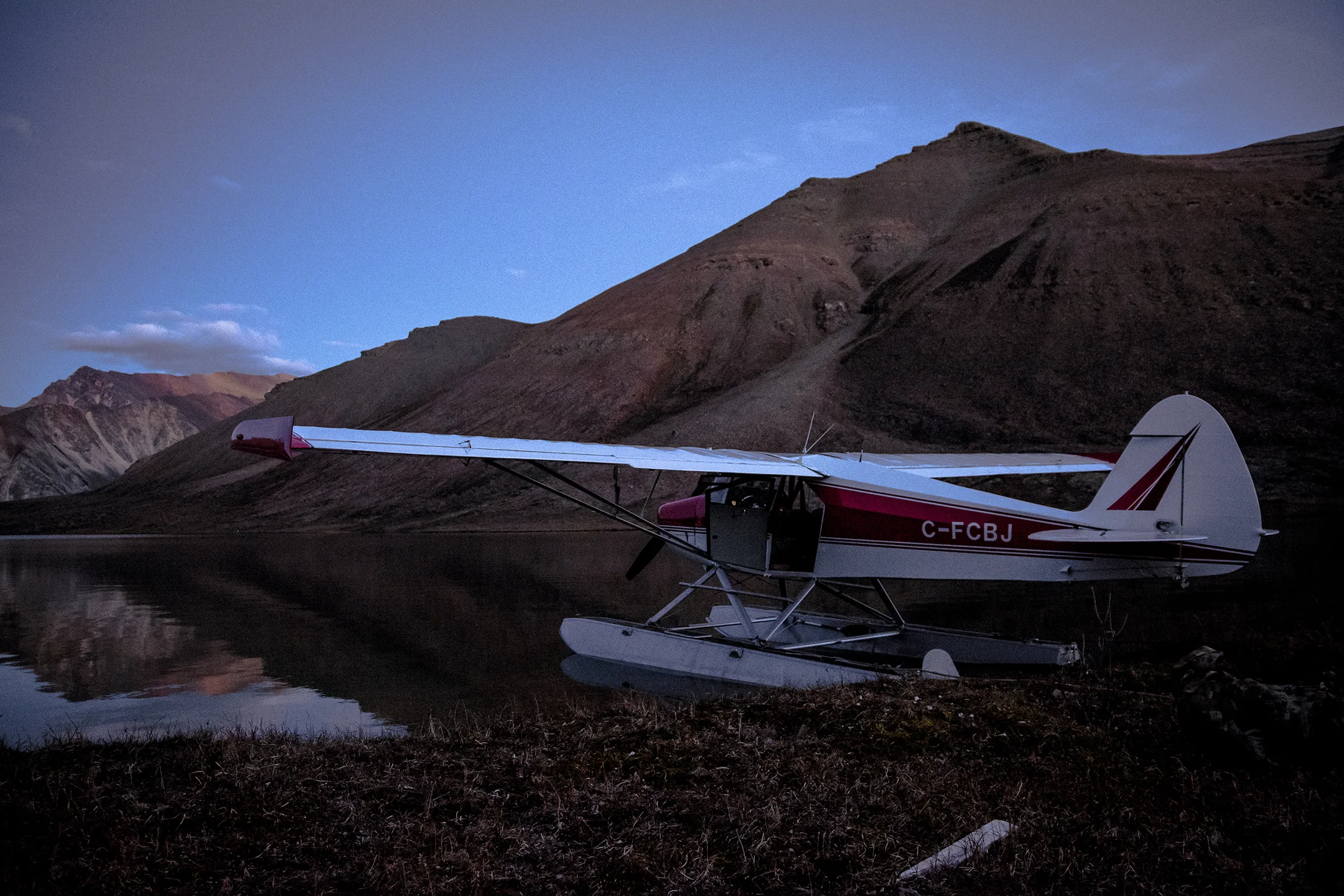 Tethered float‐plane in the heart of Arctic Red.