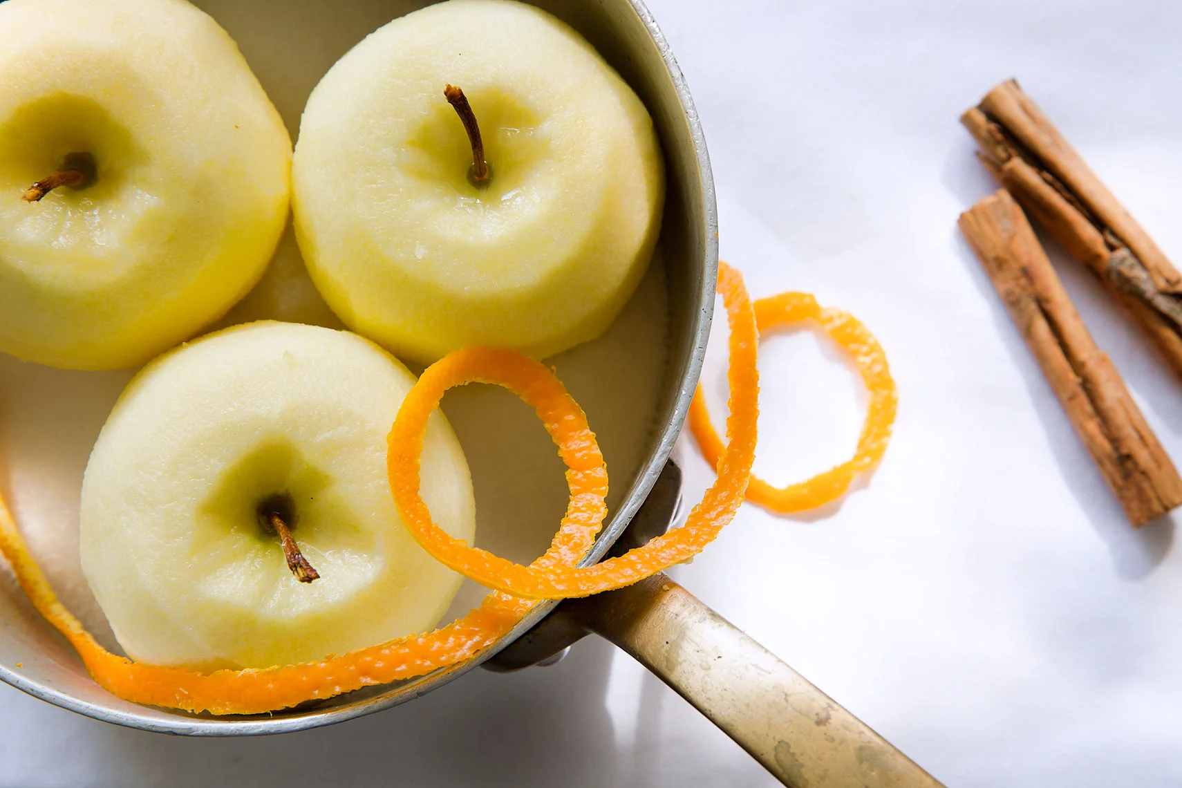 GOLDEN-APPLE-AND-UNBORN-MAIDEN-05A.jpg