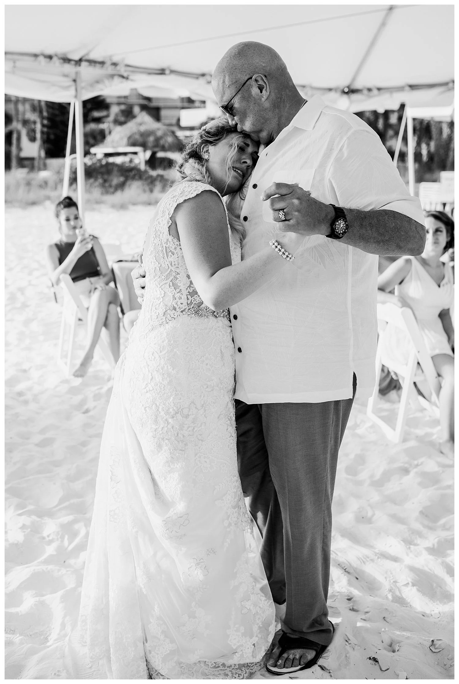 Kelsey_Diane_Photography_Destination_Wedding_Sarasota_Florida_Beach_Wedding_Alex_Austin_0669.jpg