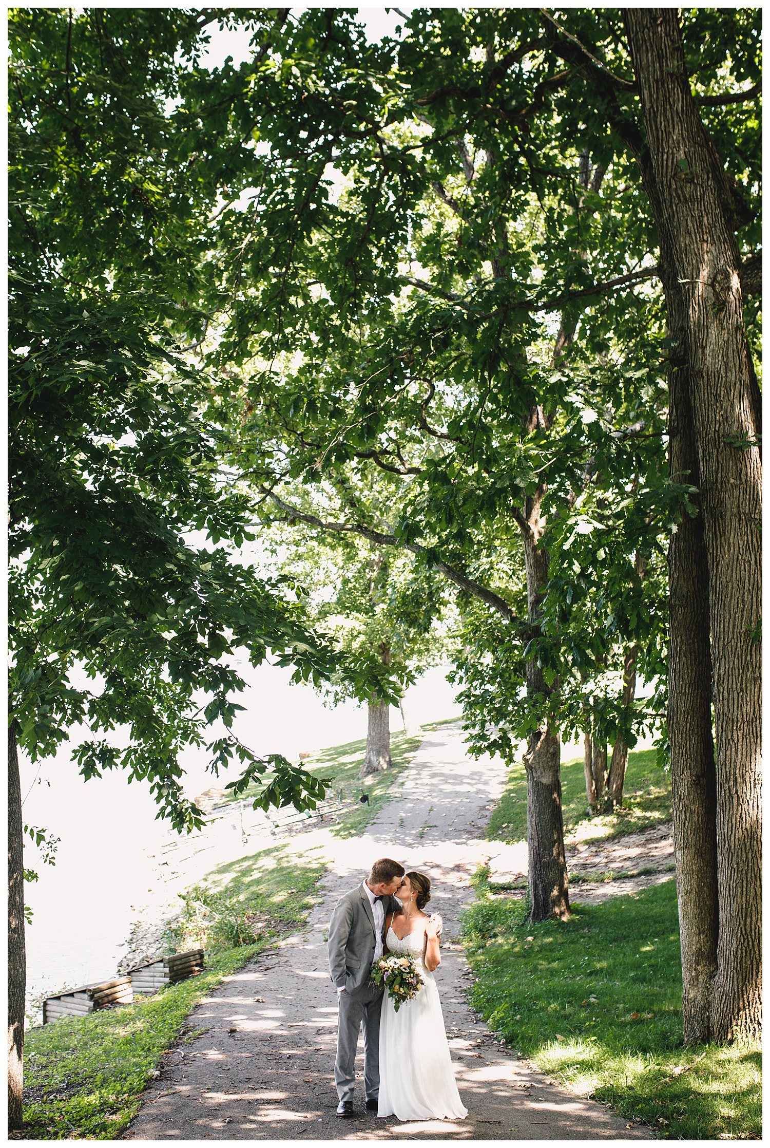 Kelsey_Diane_Photography_Kansas_City_Engagement_Wedding_Photographer_Midwest_Traveling_Missouri_Lee_Andrew_Hall_And_Garden_Blue_Springs_Wedding_Clayton_Kimberly_Summer_Wedding_0825.jpg