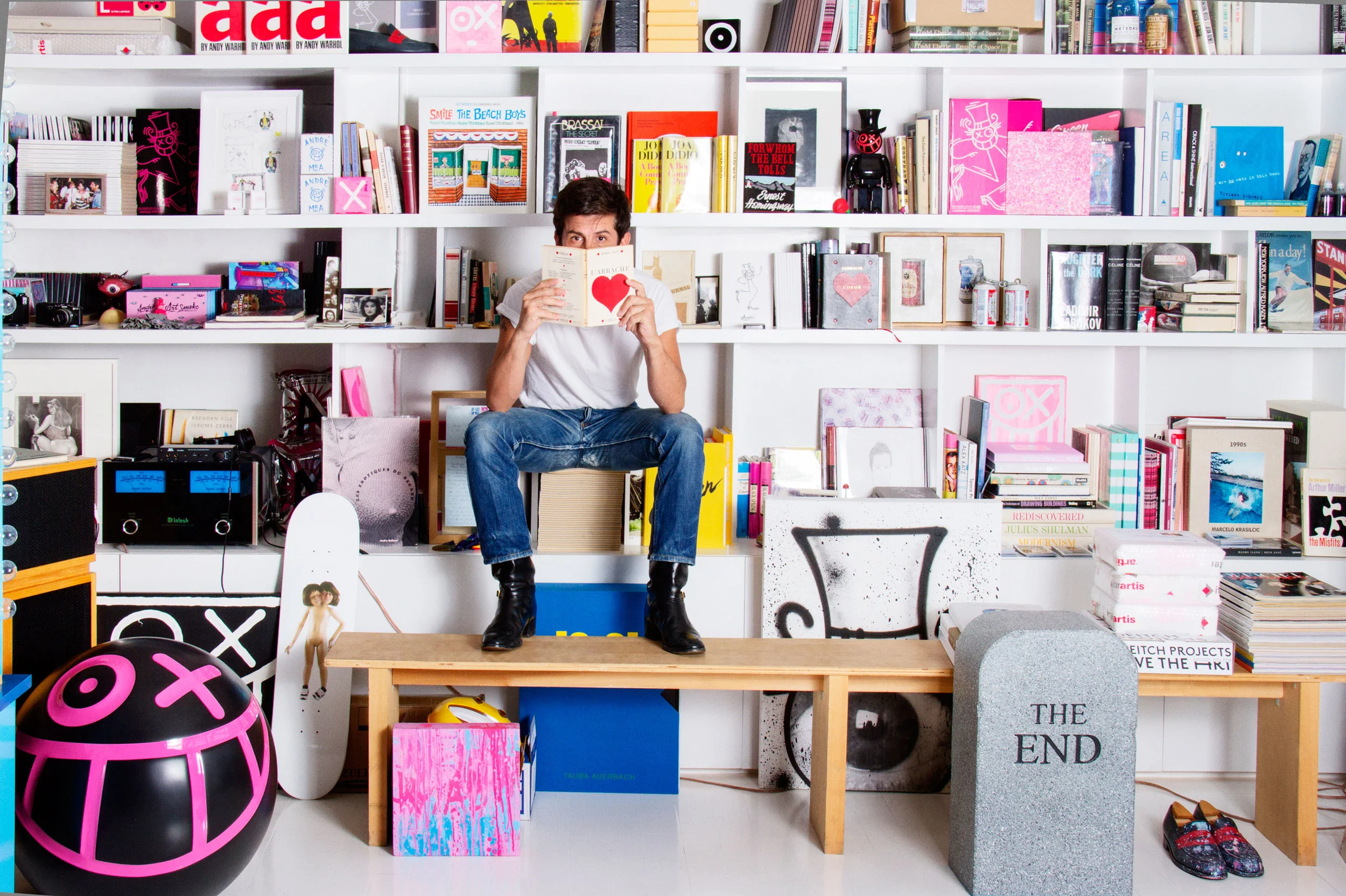 bookshelf andre saraiva vs magazine.jpg
