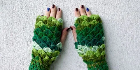 Copy of Home & Hearth:  Dragon Mittens/Gloves