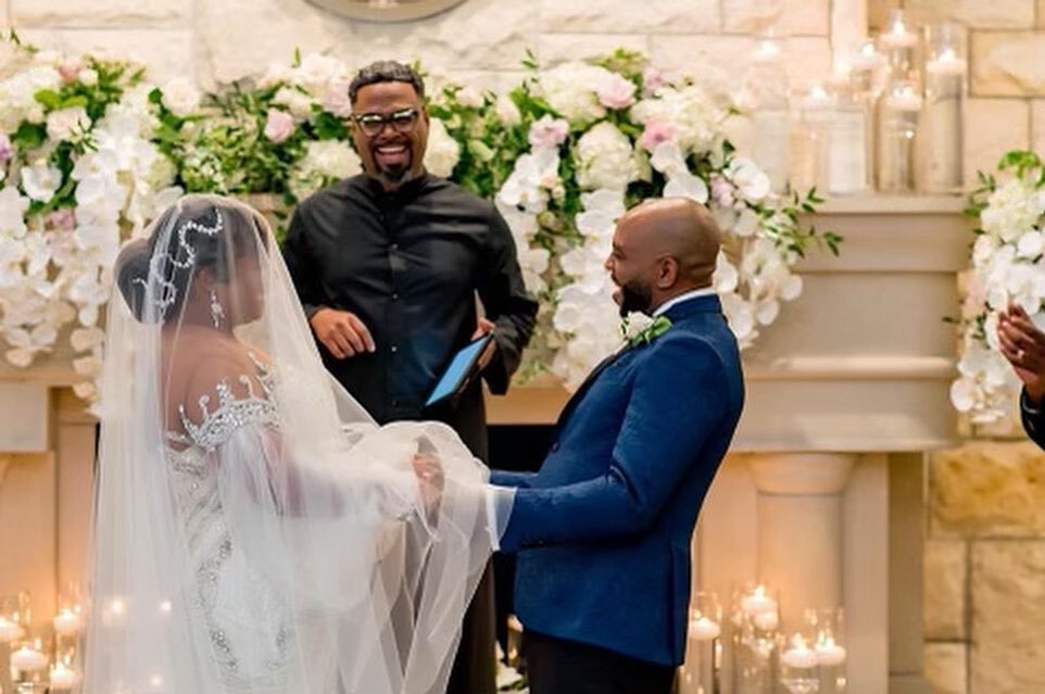 &ldquo;What a man, what a man, what a man, what a mighty good man&hellip;&rdquo; That time Deidra Roper (aka Spinderella) and comedian Quenton &ldquo;Q&rdquo; Coleman became husband and wife&hellip;and we helped make it happen!

Bride: @djspinderella