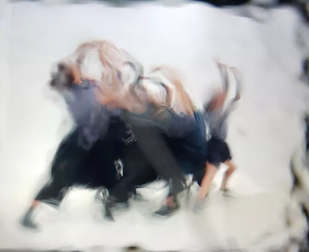 I'm really enjoying making this new work with the second and third year dance students at ACARTS. I hope you can come along 21-24th June Light Square ACARTS TAFE campus. Link in bio soon.. 
Image description in alt txt 
📸 @tinytidda &amp; @alisonjcu