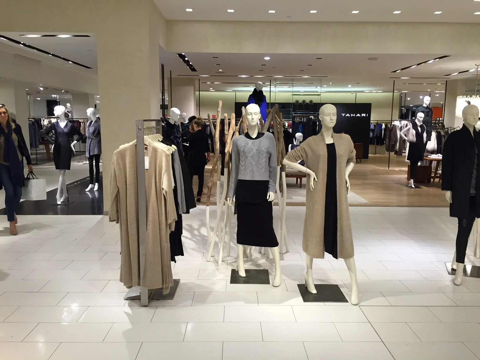 Saks 5th Ave, NY